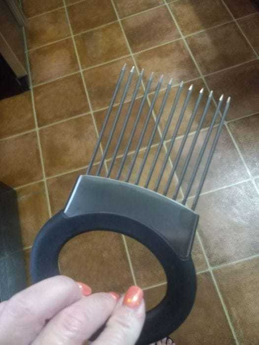 “Does anyone know what this is?” I found it in a bag of kitchenware items at the secondhand store.